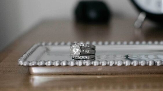 Jewelry ringontable