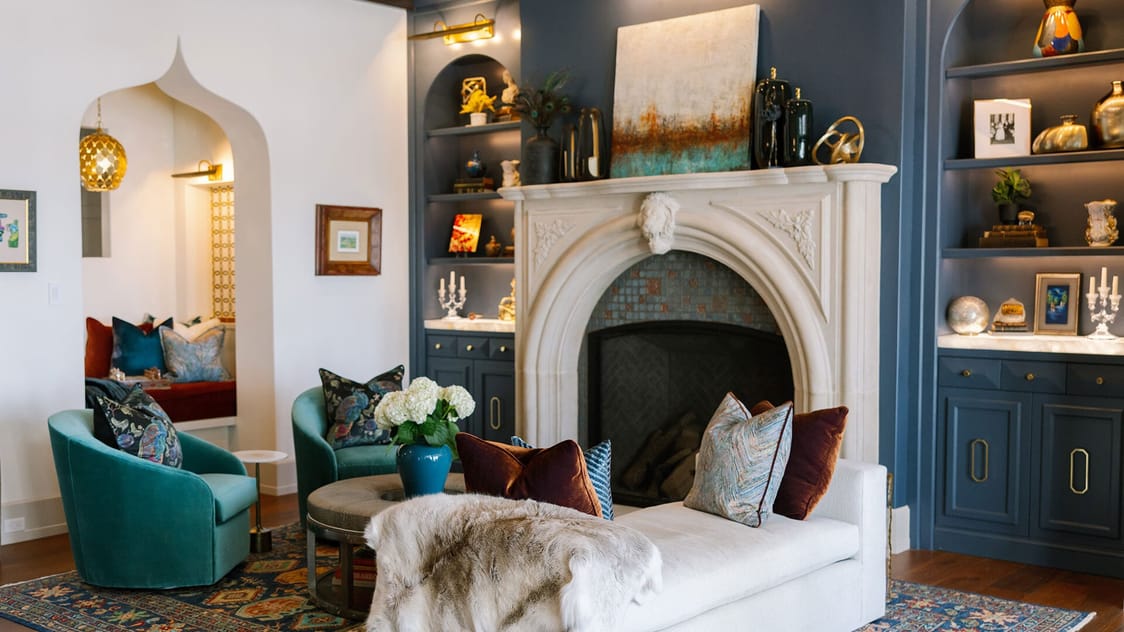 23 RTM SHRMN Living Room