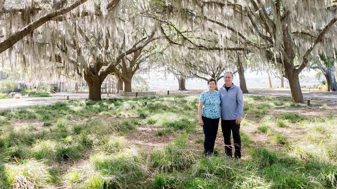 PLMR couple trees hero