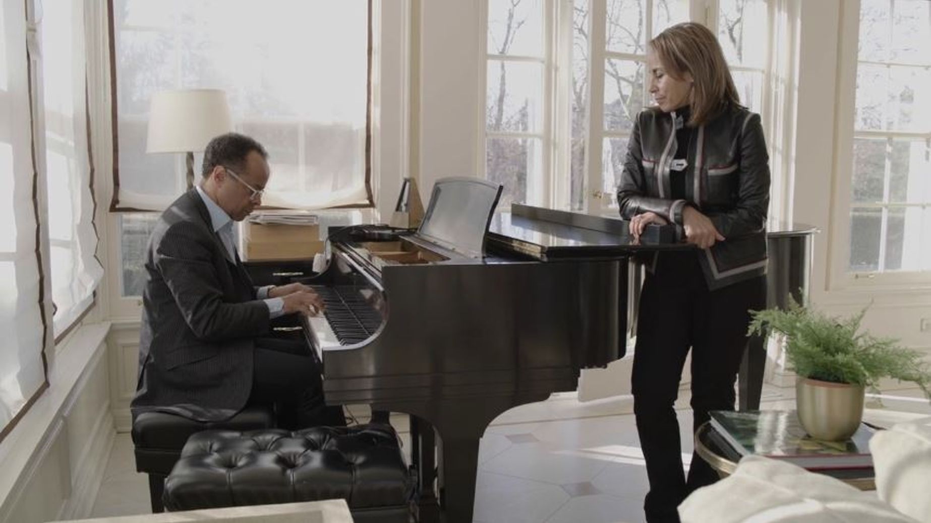 Primos at piano