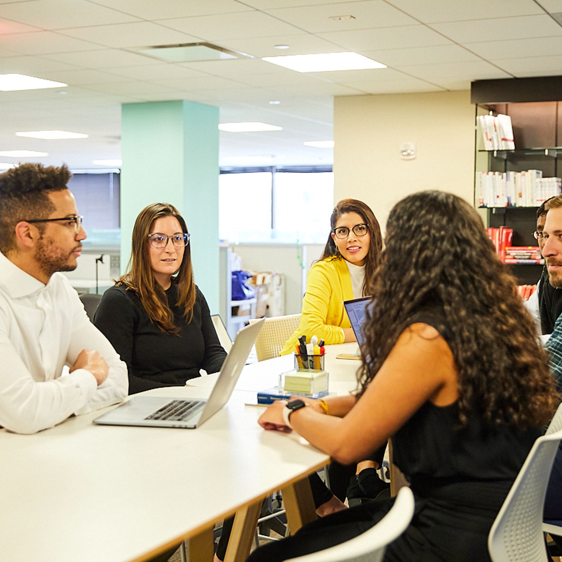 Employee Group Split Screen