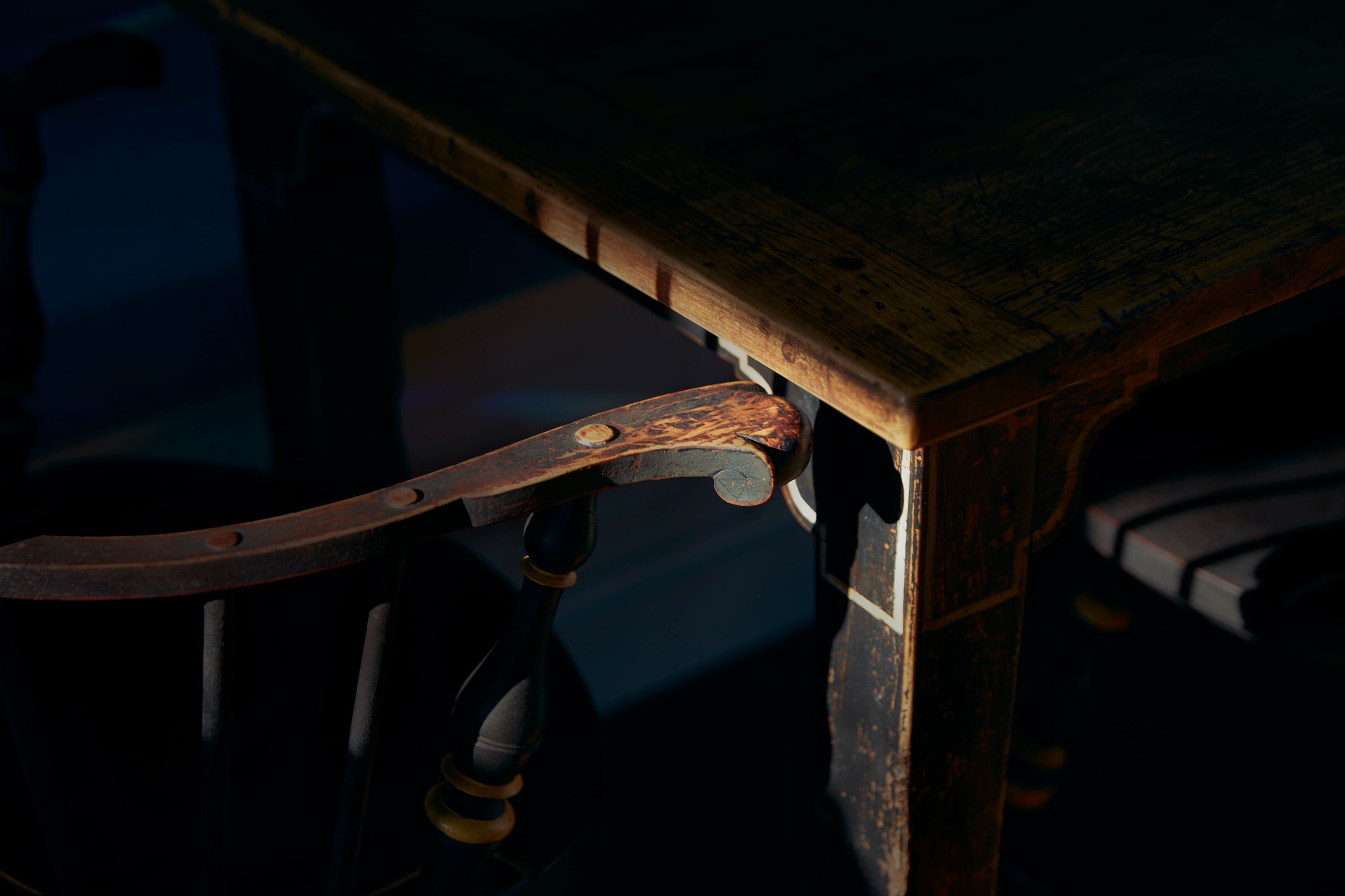 Quinn Table