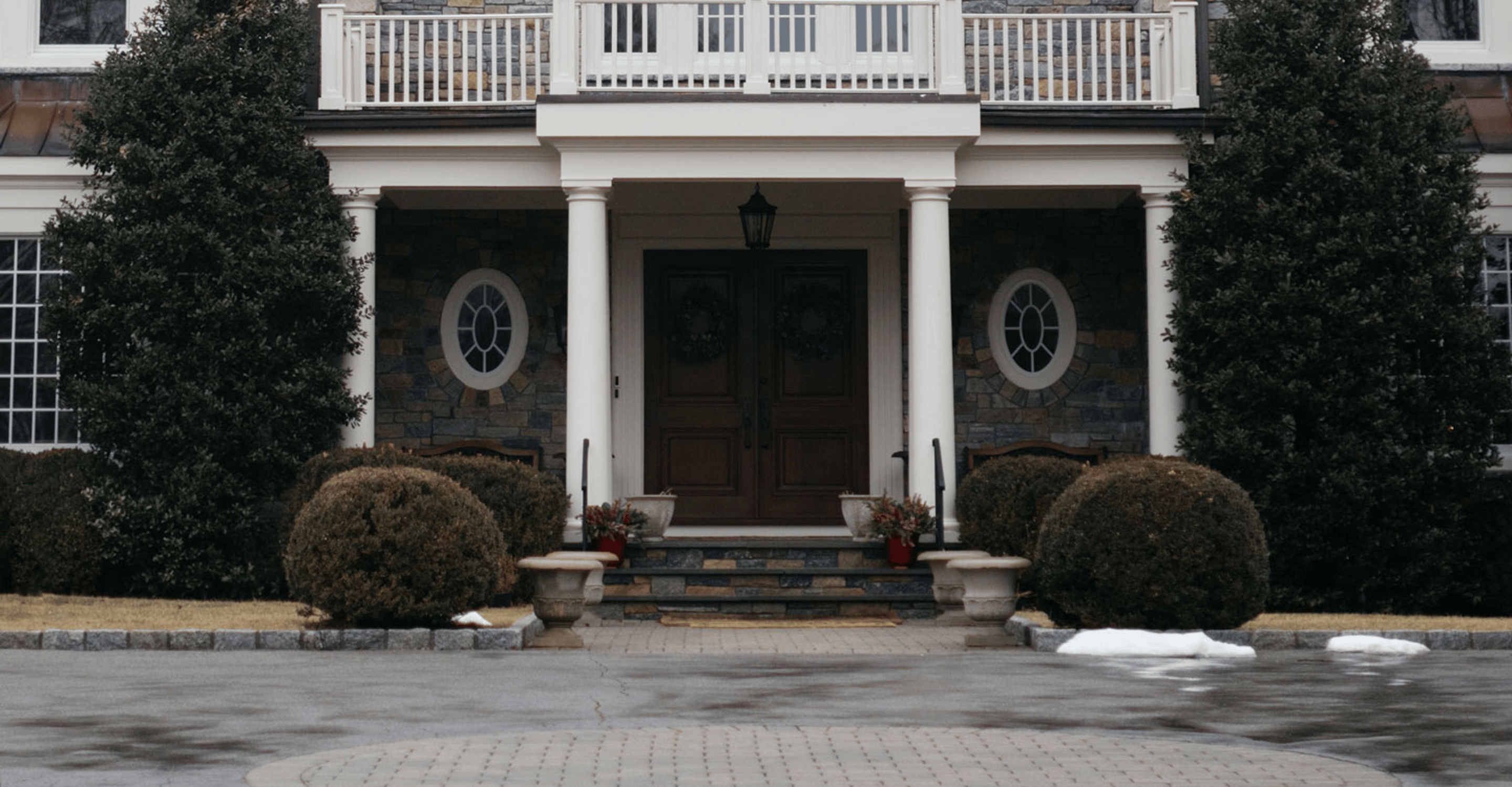 House Exterior Winter Hero Image