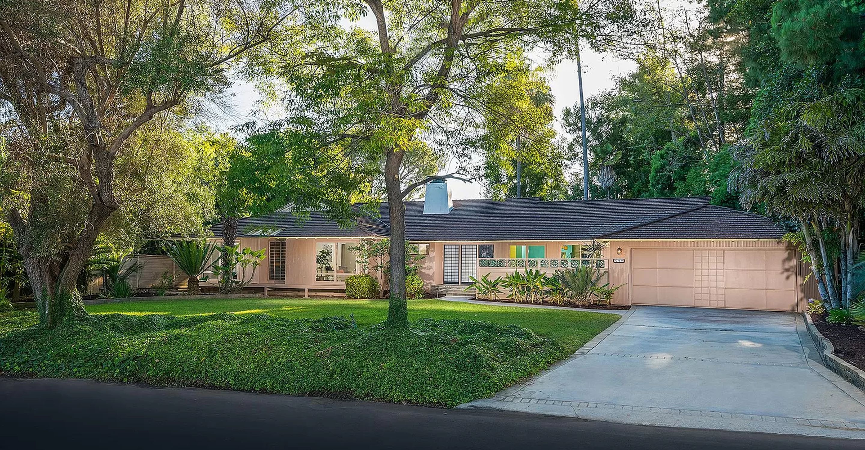 Golden girls house1